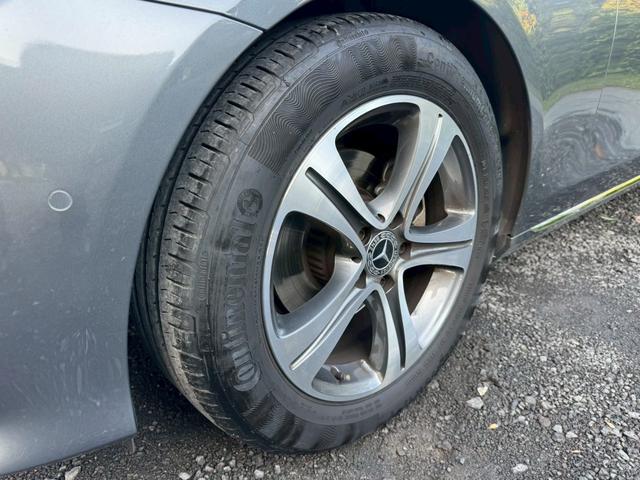 Eクラス E220d アバンギャルド /レザーエクスクルーシブPKG/ワンオーナー/ブルメスター/エアバランスPKG/全周囲カメラ/パワートランク/黒革/前席パワーシート・シートメモリー/全席シートヒーター/アンビエントライト/ETC(6枚目)