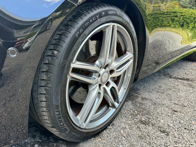 Ｅクラス Ｅ２００　アバンギャルド　スポーツ　／レザーエクスクルーシブＰＫＧ／ブルメスター／エアバランスＰＫＧ／全周囲カメラ／パワートランク／黒革／前席パワーシート・シートメモリー／全席シートヒーター／アンビエントライト／ＥＴＣ／純正１９ＡＷ（8枚目）