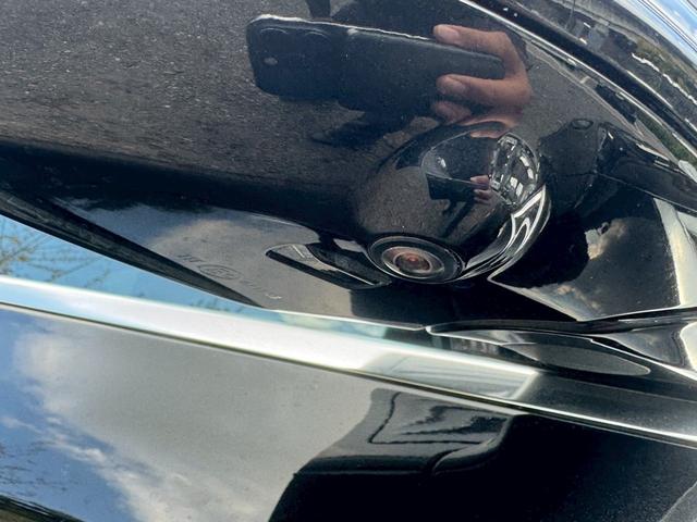 Ｅクラス Ｅ２００　アバンギャルド　スポーツ　／レザーエクスクルーシブＰＫＧ／ブルメスター／エアバランスＰＫＧ／全周囲カメラ／パワートランク／黒革／前席パワーシート・シートメモリー／全席シートヒーター／アンビエントライト／ＥＴＣ／純正１９ＡＷ（16枚目）