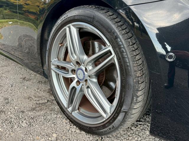 Ｅクラス Ｅ２００　アバンギャルド　スポーツ　／レザーエクスクルーシブＰＫＧ／ブルメスター／エアバランスＰＫＧ／全周囲カメラ／パワートランク／黒革／前席パワーシート・シートメモリー／全席シートヒーター／アンビエントライト／ＥＴＣ／純正１９ＡＷ（18枚目）