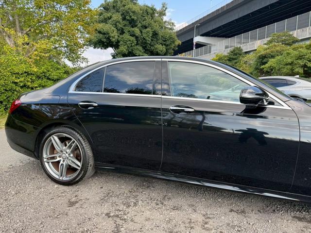 Ｅクラス Ｅ２００　アバンギャルド　スポーツ　／レザーエクスクルーシブＰＫＧ／ブルメスター／エアバランスＰＫＧ／全周囲カメラ／パワートランク／黒革／前席パワーシート・シートメモリー／全席シートヒーター／アンビエントライト／ＥＴＣ／純正１９ＡＷ（20枚目）