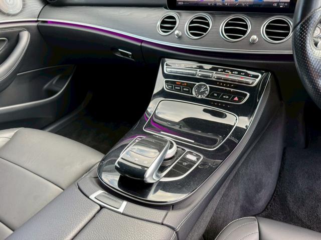 Ｅクラス Ｅ２００　アバンギャルド　スポーツ　／レザーエクスクルーシブＰＫＧ／ブルメスター／エアバランスＰＫＧ／全周囲カメラ／パワートランク／黒革／前席パワーシート・シートメモリー／全席シートヒーター／アンビエントライト／ＥＴＣ／純正１９ＡＷ（45枚目）