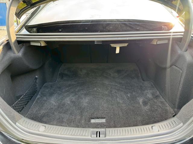Ｅクラス Ｅ２００　アバンギャルド　スポーツ　／レザーエクスクルーシブＰＫＧ／ブルメスター／エアバランスＰＫＧ／全周囲カメラ／パワートランク／黒革／前席パワーシート・シートメモリー／全席シートヒーター／アンビエントライト／ＥＴＣ／純正１９ＡＷ（67枚目）