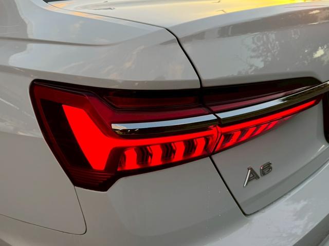 Ａ６ ５５ＴＦＳＩクワトロ　Ｓライン　／ＨＤマトリクスＬＥＤ／バーチャルコックピット／黒革レザー／純正ナビ／Ｂｌｕｅｔｏｏｔｈ／フルセグＴＶ／全周囲カメラ／シートヒーター／ＡＣＣ／ＬＫＡ／ＬＤＷ／ＢＳＭ／ＥＴＣ２．０／２０インチＯＰＡＷ（28枚目）