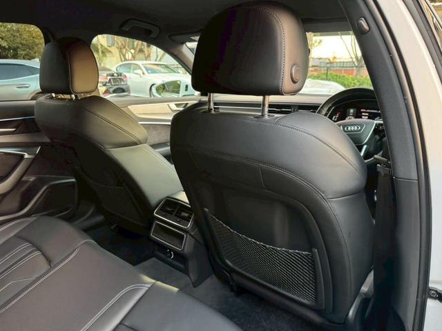 Ａ６ ５５ＴＦＳＩクワトロ　Ｓライン　／ＨＤマトリクスＬＥＤ／バーチャルコックピット／黒革レザー／純正ナビ／Ｂｌｕｅｔｏｏｔｈ／フルセグＴＶ／全周囲カメラ／シートヒーター／ＡＣＣ／ＬＫＡ／ＬＤＷ／ＢＳＭ／ＥＴＣ２．０／２０インチＯＰＡＷ（58枚目）