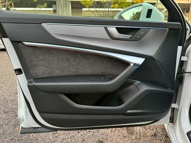 Ａ６ ５５ＴＦＳＩクワトロ　Ｓライン　／ＨＤマトリクスＬＥＤ／バーチャルコックピット／黒革レザー／純正ナビ／Ｂｌｕｅｔｏｏｔｈ／フルセグＴＶ／全周囲カメラ／シートヒーター／ＡＣＣ／ＬＫＡ／ＬＤＷ／ＢＳＭ／ＥＴＣ２．０／２０インチＯＰＡＷ（68枚目）