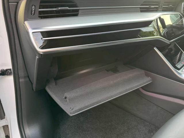 Ａ６ ５５ＴＦＳＩクワトロ　Ｓライン　／ＨＤマトリクスＬＥＤ／バーチャルコックピット／黒革レザー／純正ナビ／Ｂｌｕｅｔｏｏｔｈ／フルセグＴＶ／全周囲カメラ／シートヒーター／ＡＣＣ／ＬＫＡ／ＬＤＷ／ＢＳＭ／ＥＴＣ２．０／２０インチＯＰＡＷ（74枚目）