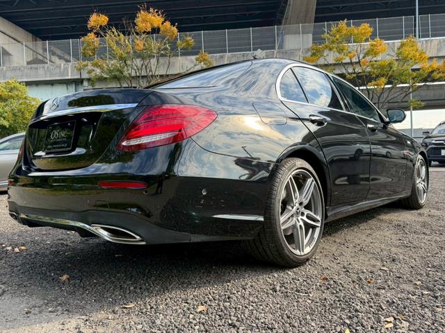 Ｅクラス Ｅ２００　アバンギャルド　スポーツ　／レザーエクスクルーシブＰＫＧ／ブルメスター／エアバランスＰＫＧ／全周囲カメラ／パワートランク／黒革／前席パワーシート・シートメモリー／全席シートヒーター／アンビエントライト／ＥＴＣ／純正１９ＡＷ（25枚目）