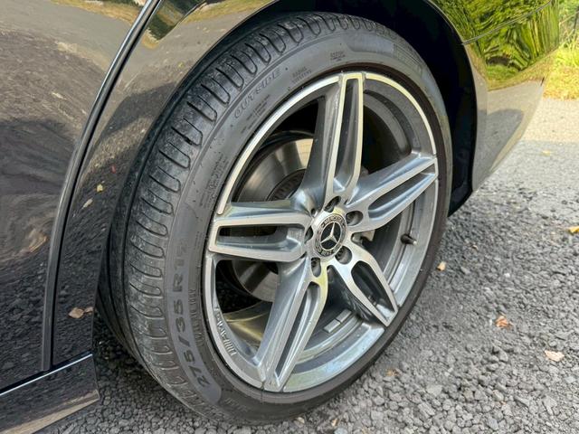 Ｅクラス Ｅ２００　アバンギャルド　スポーツ　／レザーエクスクルーシブＰＫＧ／ブルメスター／エアバランスＰＫＧ／全周囲カメラ／パワートランク／黒革／前席パワーシート・シートメモリー／全席シートヒーター／アンビエントライト／ＥＴＣ／純正１９ＡＷ（31枚目）