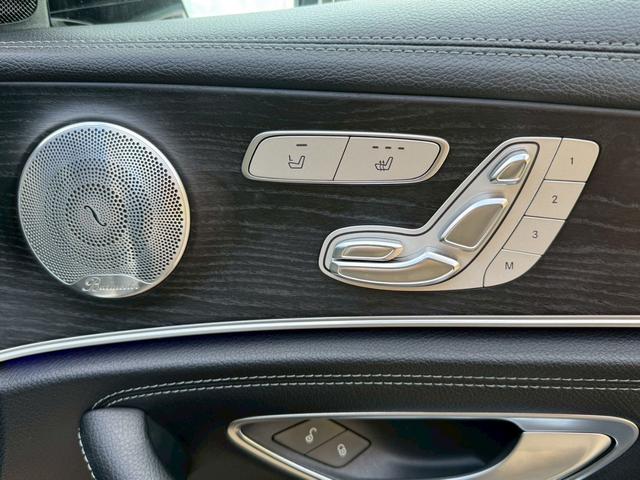 Ｅクラス Ｅ２００　アバンギャルド　スポーツ　／レザーエクスクルーシブＰＫＧ／ブルメスター／エアバランスＰＫＧ／全周囲カメラ／パワートランク／黒革／前席パワーシート・シートメモリー／全席シートヒーター／アンビエントライト／ＥＴＣ／純正１９ＡＷ（33枚目）