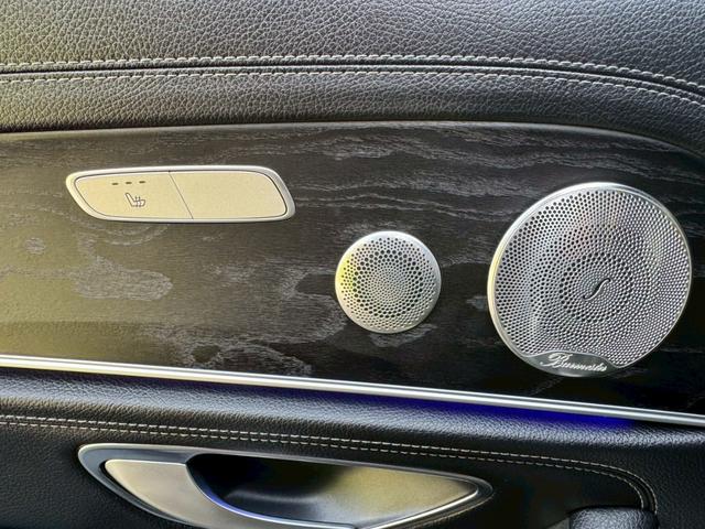 Ｅクラス Ｅ２００　アバンギャルド　スポーツ　／レザーエクスクルーシブＰＫＧ／ブルメスター／エアバランスＰＫＧ／全周囲カメラ／パワートランク／黒革／前席パワーシート・シートメモリー／全席シートヒーター／アンビエントライト／ＥＴＣ／純正１９ＡＷ（71枚目）