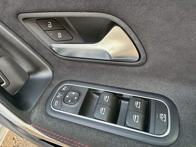 Ａクラスセダン Ａ１８０　スタイルセダン　ＡＭＧライン　／ワンオーナー／レーダーセーフティＰＫＧ／ナビゲーションＰＫＧ／ハーフレザーシート／前席パワーシート・メモリー・ヒーター／純正ナビ／バックカメラ／フルセグＴＶ／Ｂｌｕｅｔｏｏｔｈ／ＥＴＣ（33枚目）