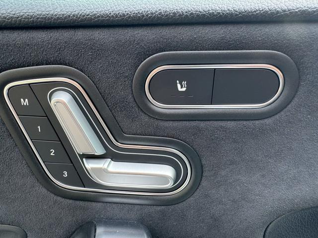 Ａクラスセダン Ａ１８０　スタイルセダン　ＡＭＧライン　／ワンオーナー／レーダーセーフティＰＫＧ／ナビゲーションＰＫＧ／ハーフレザーシート／前席パワーシート・メモリー・ヒーター／純正ナビ／バックカメラ／フルセグＴＶ／Ｂｌｕｅｔｏｏｔｈ／ＥＴＣ（68枚目）