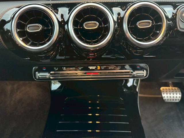 MERCEDES BENZ A-CLASS A180 STYLE AMG LINE