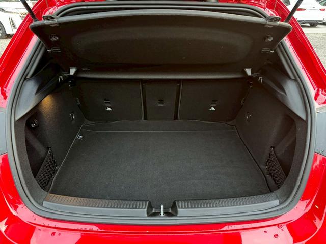 MERCEDES BENZ A-CLASS A180 STYLE AMG LINE