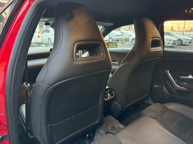 MERCEDES BENZ A-CLASS A180 STYLE AMG LINE