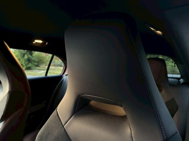 MERCEDES BENZ A-CLASS A180 STYLE AMG LINE