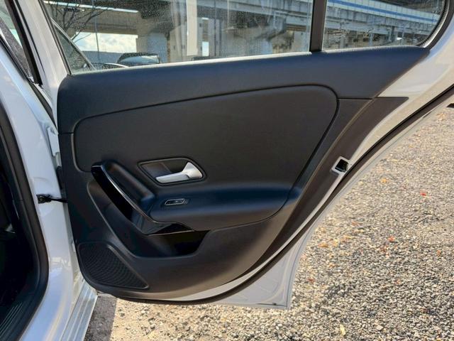 Aクラスセダン A200d セダン /ワンオーナー/レーダーセーフティPKG/ナビゲーションPKG/パワーシート/シートヒーター/シートメモリー/純正ナビ/フルセグTV/Bluetooth/BSM/クリアランスソナー/ETC/純正AW(59枚目)