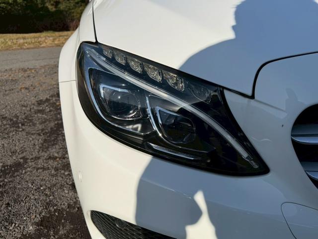 Ｃクラス Ｃ２００アバンギャルド　ＡＭＧライン　／レーダーセーフティＰＫＧ／ブラインドスポットアシスト／パワーシート／シートヒーター／シートメモリー／純正ナビ／Ｂｌｕｅｔｏｏｔｈ／ＣＤ・ＤＶＤ／フルセグＴＶ／レーダークルーズ／純正ＡＷ（12枚目）