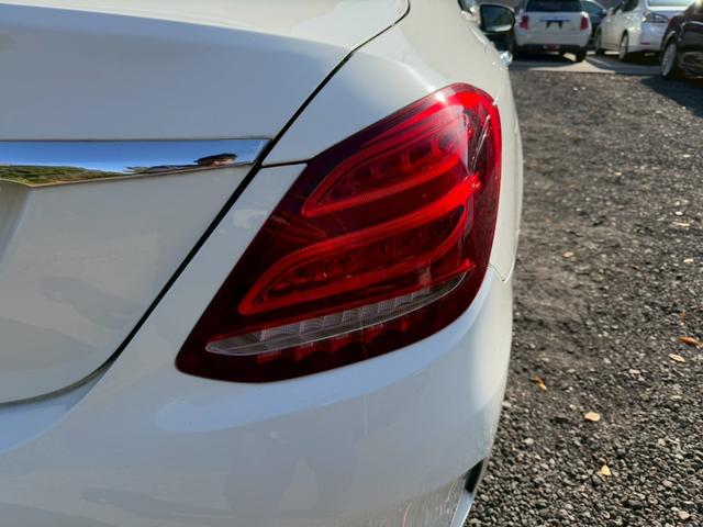 Ｃクラス Ｃ２００アバンギャルド　ＡＭＧライン　／レーダーセーフティＰＫＧ／ブラインドスポットアシスト／パワーシート／シートヒーター／シートメモリー／純正ナビ／Ｂｌｕｅｔｏｏｔｈ／ＣＤ・ＤＶＤ／フルセグＴＶ／レーダークルーズ／純正ＡＷ（21枚目）