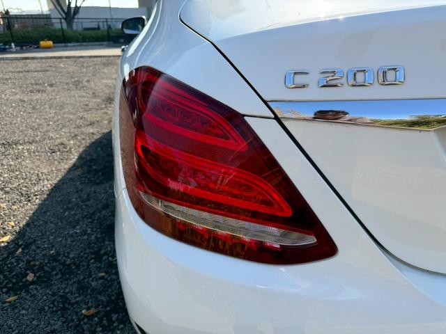 Ｃクラス Ｃ２００アバンギャルド　ＡＭＧライン　／レーダーセーフティＰＫＧ／ブラインドスポットアシスト／パワーシート／シートヒーター／シートメモリー／純正ナビ／Ｂｌｕｅｔｏｏｔｈ／ＣＤ・ＤＶＤ／フルセグＴＶ／レーダークルーズ／純正ＡＷ（28枚目）