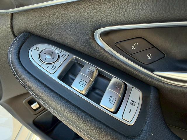 Ｃクラス Ｃ２００アバンギャルド　ＡＭＧライン　／レーダーセーフティＰＫＧ／ブラインドスポットアシスト／パワーシート／シートヒーター／シートメモリー／純正ナビ／Ｂｌｕｅｔｏｏｔｈ／ＣＤ・ＤＶＤ／フルセグＴＶ／レーダークルーズ／純正ＡＷ（33枚目）