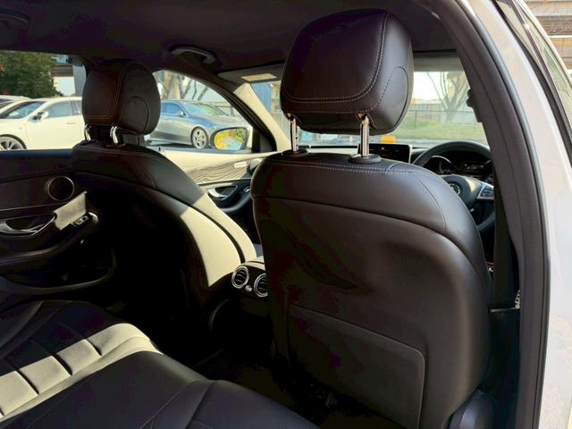 Ｃクラス Ｃ２００アバンギャルド　ＡＭＧライン　／レーダーセーフティＰＫＧ／ブラインドスポットアシスト／パワーシート／シートヒーター／シートメモリー／純正ナビ／Ｂｌｕｅｔｏｏｔｈ／ＣＤ・ＤＶＤ／フルセグＴＶ／レーダークルーズ／純正ＡＷ（60枚目）