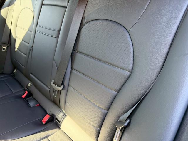 Ｃクラス Ｃ２００アバンギャルド　ＡＭＧライン　／レーダーセーフティＰＫＧ／ブラインドスポットアシスト／パワーシート／シートヒーター／シートメモリー／純正ナビ／Ｂｌｕｅｔｏｏｔｈ／ＣＤ・ＤＶＤ／フルセグＴＶ／レーダークルーズ／純正ＡＷ（67枚目）
