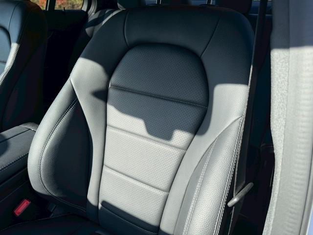 Ｃクラス Ｃ２００アバンギャルド　ＡＭＧライン　／レーダーセーフティＰＫＧ／ブラインドスポットアシスト／パワーシート／シートヒーター／シートメモリー／純正ナビ／Ｂｌｕｅｔｏｏｔｈ／ＣＤ・ＤＶＤ／フルセグＴＶ／レーダークルーズ／純正ＡＷ（73枚目）