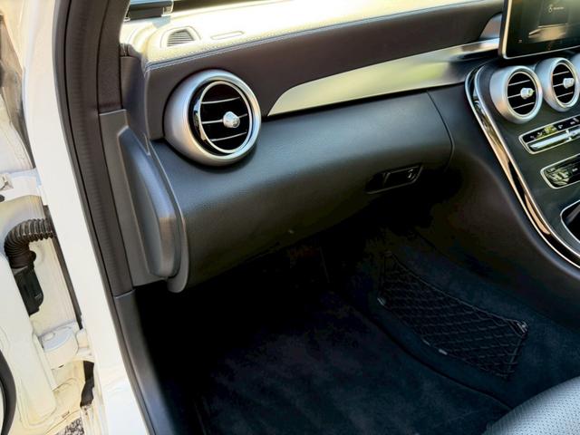 Ｃクラス Ｃ２００アバンギャルド　ＡＭＧライン　／レーダーセーフティＰＫＧ／ブラインドスポットアシスト／パワーシート／シートヒーター／シートメモリー／純正ナビ／Ｂｌｕｅｔｏｏｔｈ／ＣＤ・ＤＶＤ／フルセグＴＶ／レーダークルーズ／純正ＡＷ（77枚目）