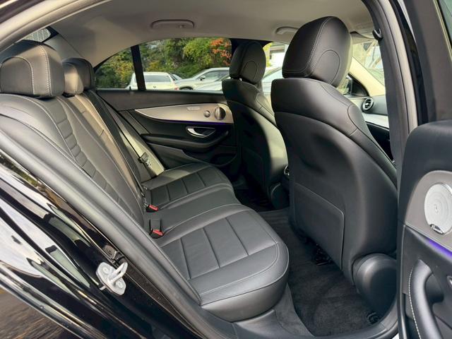 Ｅクラス Ｅ２００　４マチック　アバンギャルド　／レザーエクスクルーシブＰＫＧ／ブルメスター／エアバランスＰＫＧ／全周囲カメラ／パワートランク／黒革／前席パワーシート・シートメモリー／全席シートヒーター／アンビエントライト／ＥＴＣ／純正ＡＷ（58枚目）