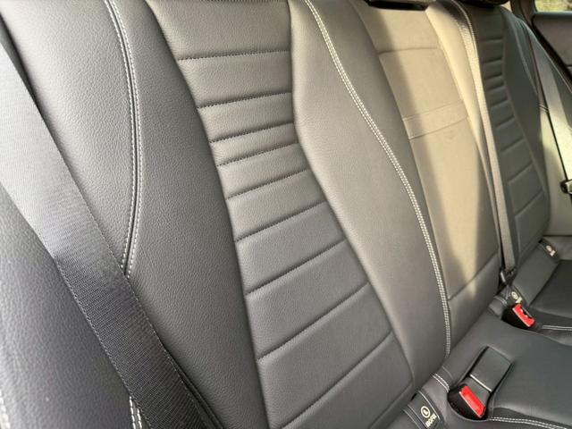 Ｅクラス Ｅ２００　４マチック　アバンギャルド　／レザーエクスクルーシブＰＫＧ／ブルメスター／エアバランスＰＫＧ／全周囲カメラ／パワートランク／黒革／前席パワーシート・シートメモリー／全席シートヒーター／アンビエントライト／ＥＴＣ／純正ＡＷ（62枚目）