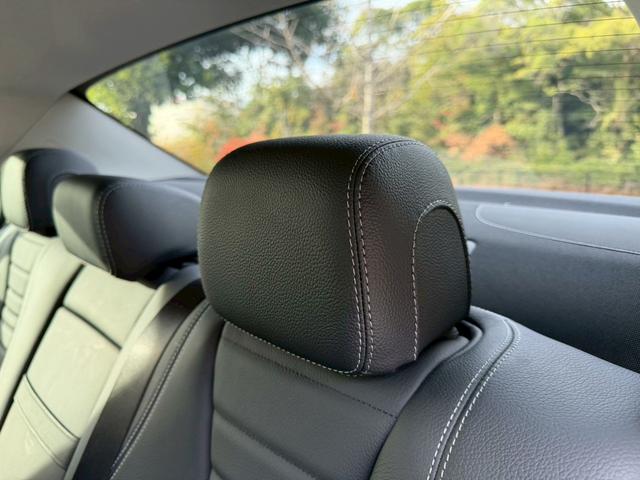 Ｅクラス Ｅ２００　４マチック　アバンギャルド　／レザーエクスクルーシブＰＫＧ／ブルメスター／エアバランスＰＫＧ／全周囲カメラ／パワートランク／黒革／前席パワーシート・シートメモリー／全席シートヒーター／アンビエントライト／ＥＴＣ／純正ＡＷ（70枚目）