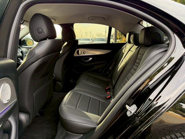 Ｅクラス Ｅ２００　４マチック　アバンギャルド　／レザーエクスクルーシブＰＫＧ／ブルメスター／エアバランスＰＫＧ／全周囲カメラ／パワートランク／黒革／前席パワーシート・シートメモリー／全席シートヒーター／アンビエントライト／ＥＴＣ／純正ＡＷ（72枚目）