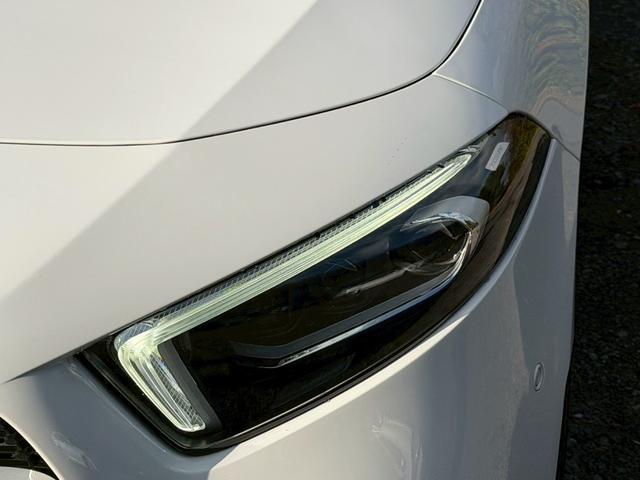 Ａクラス Ａ１８０　スタイル　ＡＭＧライン　／レーダーセーフティＰＫＧ／ナビゲーションＰＫＧ／パワーシート／シートヒーター／シートメモリー／純正ナビ／フルセグＴＶ／Ｂｌｕｅｔｏｏｔｈ／ＢＳＭ／クリアランスソナー／ＥＴＣ／純正ＡＷ（9枚目）