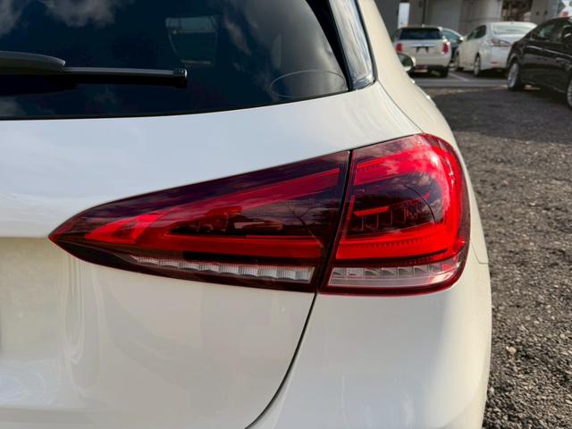 Ａクラス Ａ１８０　スタイル　ＡＭＧライン　／レーダーセーフティＰＫＧ／ナビゲーションＰＫＧ／パワーシート／シートヒーター／シートメモリー／純正ナビ／フルセグＴＶ／Ｂｌｕｅｔｏｏｔｈ／ＢＳＭ／クリアランスソナー／ＥＴＣ／純正ＡＷ（21枚目）