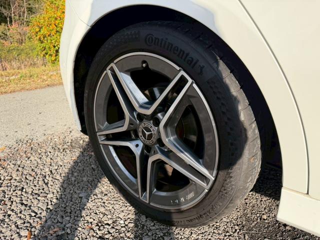 Ａクラス Ａ１８０　スタイル　ＡＭＧライン　／レーダーセーフティＰＫＧ／ナビゲーションＰＫＧ／パワーシート／シートヒーター／シートメモリー／純正ナビ／フルセグＴＶ／Ｂｌｕｅｔｏｏｔｈ／ＢＳＭ／クリアランスソナー／ＥＴＣ／純正ＡＷ（29枚目）