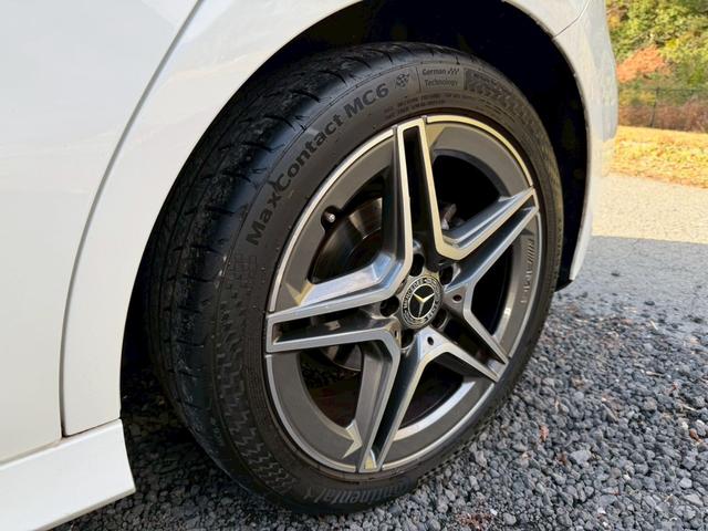 Ａクラス Ａ１８０　スタイル　ＡＭＧライン　／レーダーセーフティＰＫＧ／ナビゲーションＰＫＧ／パワーシート／シートヒーター／シートメモリー／純正ナビ／フルセグＴＶ／Ｂｌｕｅｔｏｏｔｈ／ＢＳＭ／クリアランスソナー／ＥＴＣ／純正ＡＷ（30枚目）