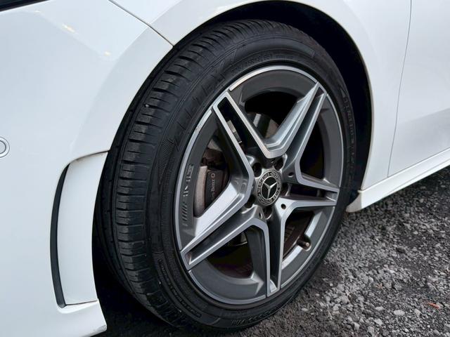 Ａクラス Ａ１８０　スタイル　／レーダーセーフティＰＫＧ／ナビゲーションＰＫＧ／パワーシート／シートヒーター／シートメモリー／純正ナビ／フルセグＴＶ／Ｂｌｕｅｔｏｏｔｈ／ＢＳＭ／クリアランスソナー／ＥＴＣ／純正ＡＷ（12枚目）