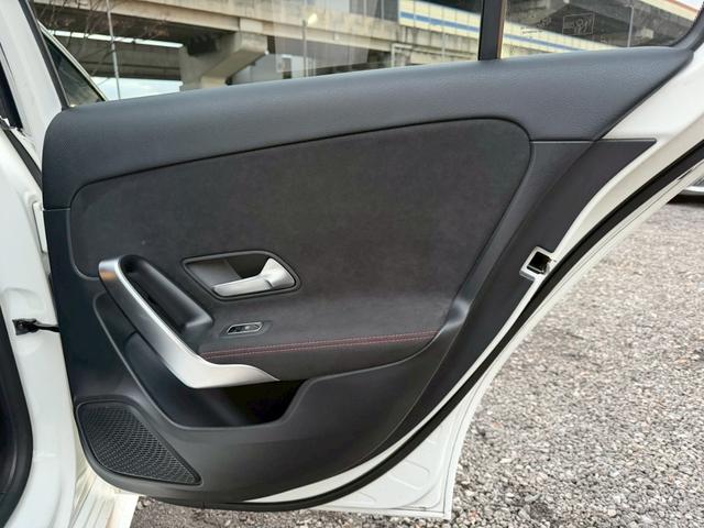 Ａクラス Ａ１８０　スタイル　／レーダーセーフティＰＫＧ／ナビゲーションＰＫＧ／パワーシート／シートヒーター／シートメモリー／純正ナビ／フルセグＴＶ／Ｂｌｕｅｔｏｏｔｈ／ＢＳＭ／クリアランスソナー／ＥＴＣ／純正ＡＷ（58枚目）