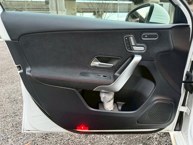 Ａクラス Ａ１８０　スタイル　／レーダーセーフティＰＫＧ／ナビゲーションＰＫＧ／パワーシート／シートヒーター／シートメモリー／純正ナビ／フルセグＴＶ／Ｂｌｕｅｔｏｏｔｈ／ＢＳＭ／クリアランスソナー／ＥＴＣ／純正ＡＷ（69枚目）