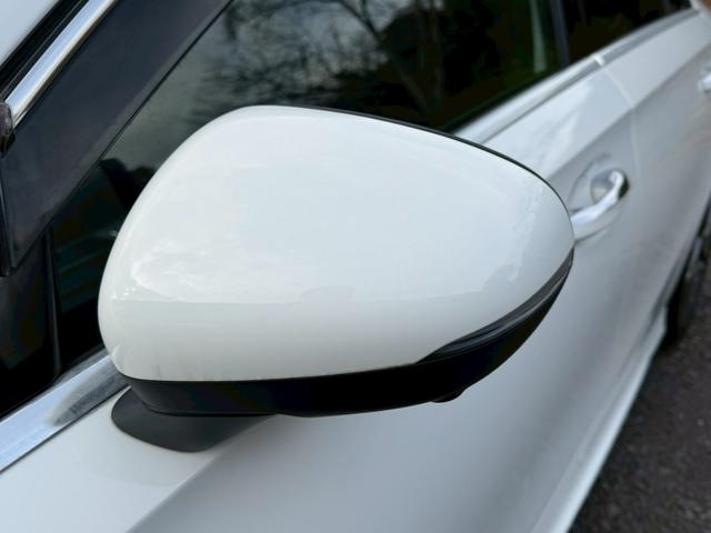 �������́A�N���[�j���O�͖ܘ_�I�_�b�V���{�[�h�����R�[�e�B���O�����܂��B