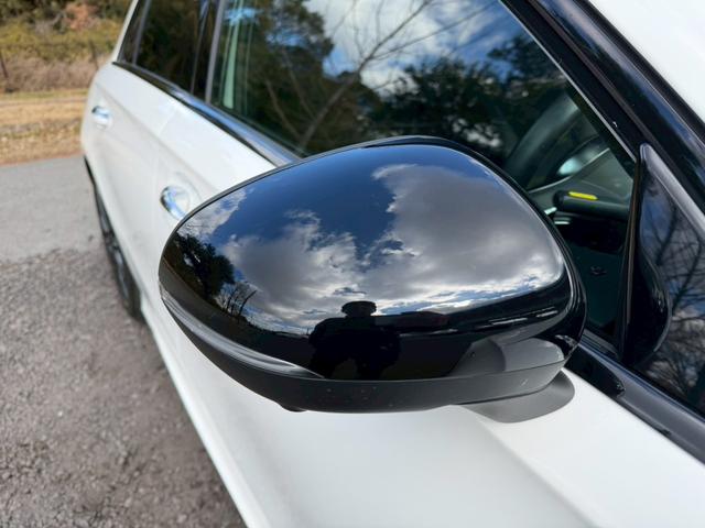 Ａクラス Ａ１８０　エディション１　／１５０台限定車／イエローグリーンアクセント専用エクステリア＆インテリア／専用１９インチＡＷ／アンビエントライト／レーダーセーフティＰ／全周囲カメラ／ＨＵＤ／純正ナビ／フルセグＴＶ／Ｂｌｕｅｔｏｏｔｈ（16枚目）