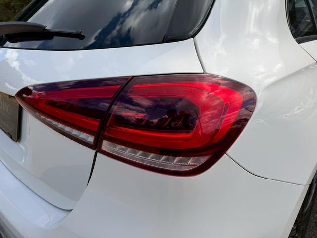 Ａクラス Ａ１８０　エディション１　／１５０台限定車／イエローグリーンアクセント専用エクステリア＆インテリア／専用１９インチＡＷ／アンビエントライト／レーダーセーフティＰ／全周囲カメラ／ＨＵＤ／純正ナビ／フルセグＴＶ／Ｂｌｕｅｔｏｏｔｈ（21枚目）