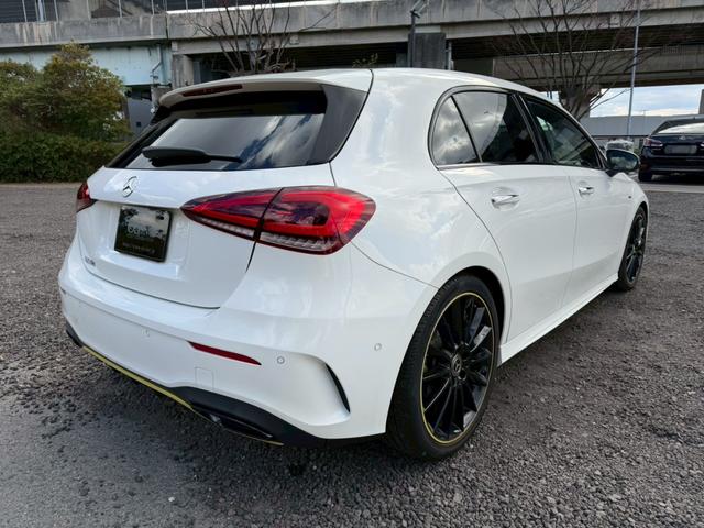 Ａクラス Ａ１８０　エディション１　／１５０台限定車／イエローグリーンアクセント専用エクステリア＆インテリア／専用１９インチＡＷ／アンビエントライト／レーダーセーフティＰ／全周囲カメラ／ＨＵＤ／純正ナビ／フルセグＴＶ／Ｂｌｕｅｔｏｏｔｈ（22枚目）