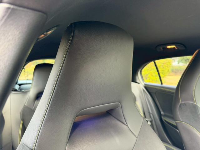 Ａクラス Ａ１８０　エディション１　／１５０台限定車／イエローグリーンアクセント専用エクステリア＆インテリア／専用１９インチＡＷ／アンビエントライト／レーダーセーフティＰ／全周囲カメラ／ＨＵＤ／純正ナビ／フルセグＴＶ／Ｂｌｕｅｔｏｏｔｈ（37枚目）