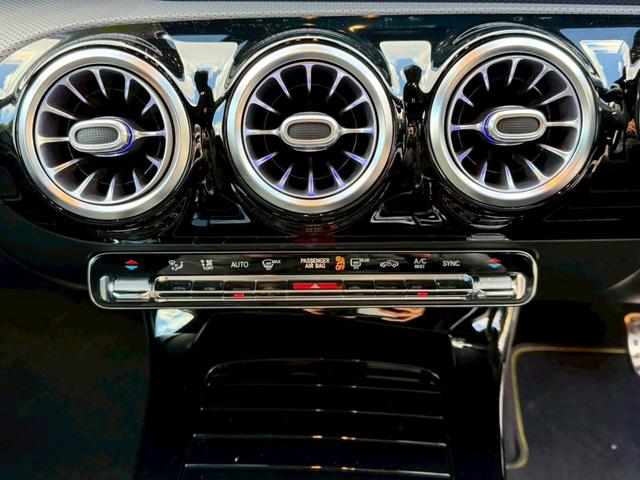 Ａクラス Ａ１８０　エディション１　／１５０台限定車／イエローグリーンアクセント専用エクステリア＆インテリア／専用１９インチＡＷ／アンビエントライト／レーダーセーフティＰ／全周囲カメラ／ＨＵＤ／純正ナビ／フルセグＴＶ／Ｂｌｕｅｔｏｏｔｈ（47枚目）