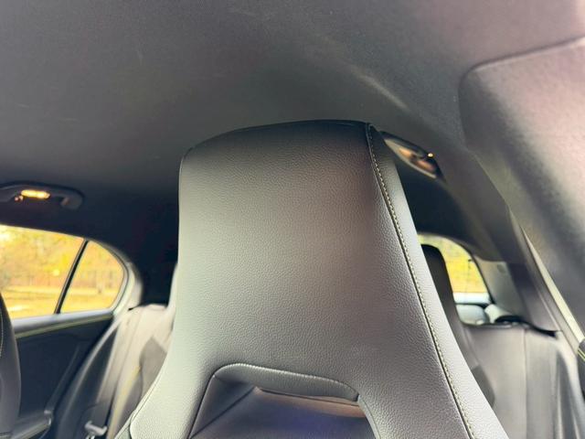 Ａクラス Ａ１８０　エディション１　／１５０台限定車／イエローグリーンアクセント専用エクステリア＆インテリア／専用１９インチＡＷ／アンビエントライト／レーダーセーフティＰ／全周囲カメラ／ＨＵＤ／純正ナビ／フルセグＴＶ／Ｂｌｕｅｔｏｏｔｈ（75枚目）