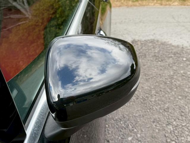 �������́A�N���[�j���O�͖ܘ_�I�_�b�V���{�[�h�����R�[�e�B���O�����܂��B