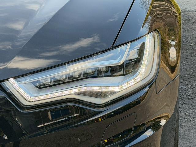 Ａ６ ２．８ＦＳＩクワトロ　Ｓラインパッケージ　／ＢＯＳＥサウンド／黒革／パワーシート／シートメモリー／シートヒーター／純正ナビ／バックカメラ／Ｂｌｕｅｔｏｏｔｈ／ＴＶ／ＣＤ・ＤＶＤ／レーダークルーズ／レーンアシスト／ＢＳＭ／純正ＡＷ／ＥＴＣ（4枚目）